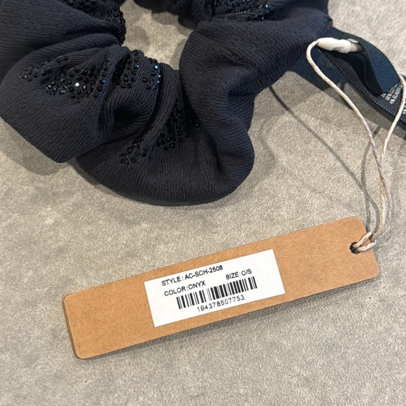 NWT SKIMS ONYX BLACK SCRUNCHIE HAIR ACCESSORY RHINESTONES OS - Picture 2 of 6